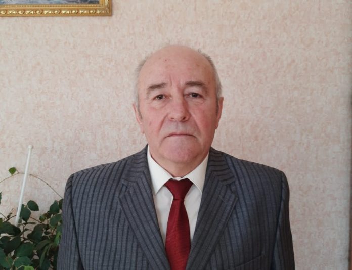 попов